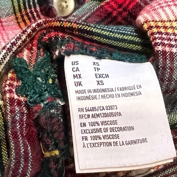 American Eagle boyfriend fit high low plaid button down top red green xs - Picture 4 of 8